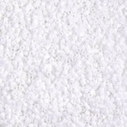 Miyuki delica Perlen 15/0 - Opaque white DBS-200